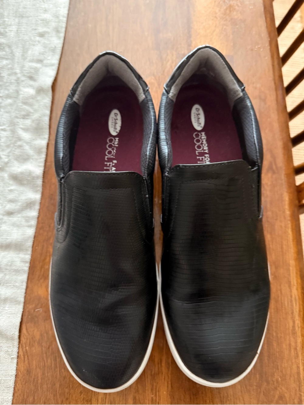 Dr. Scholl's Black Madison Slip-On Women's Flats with White Outsole 9.5